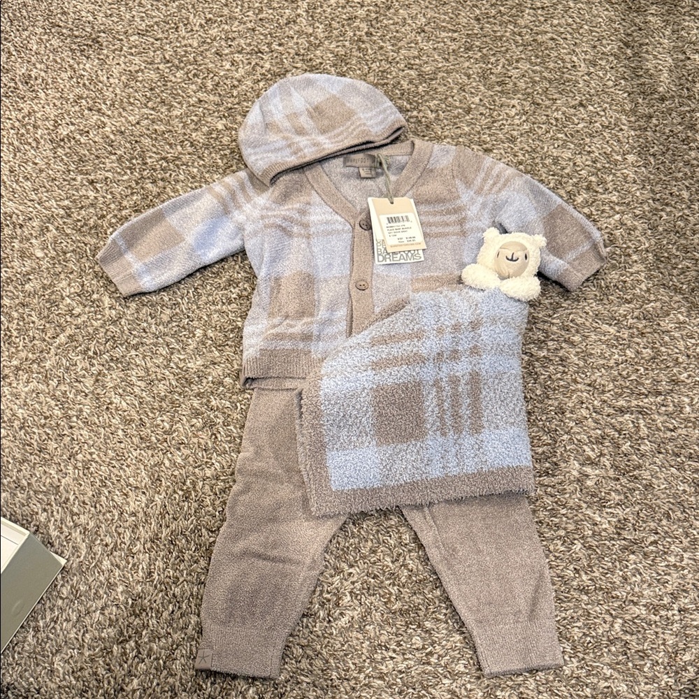 Plaid Baby Outfit with Blanket and Teddy Bear barefoot dreams